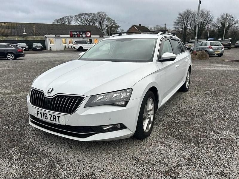 Used Skoda Superb SE Technology 150 HP (110 kW) 2018 White Estate