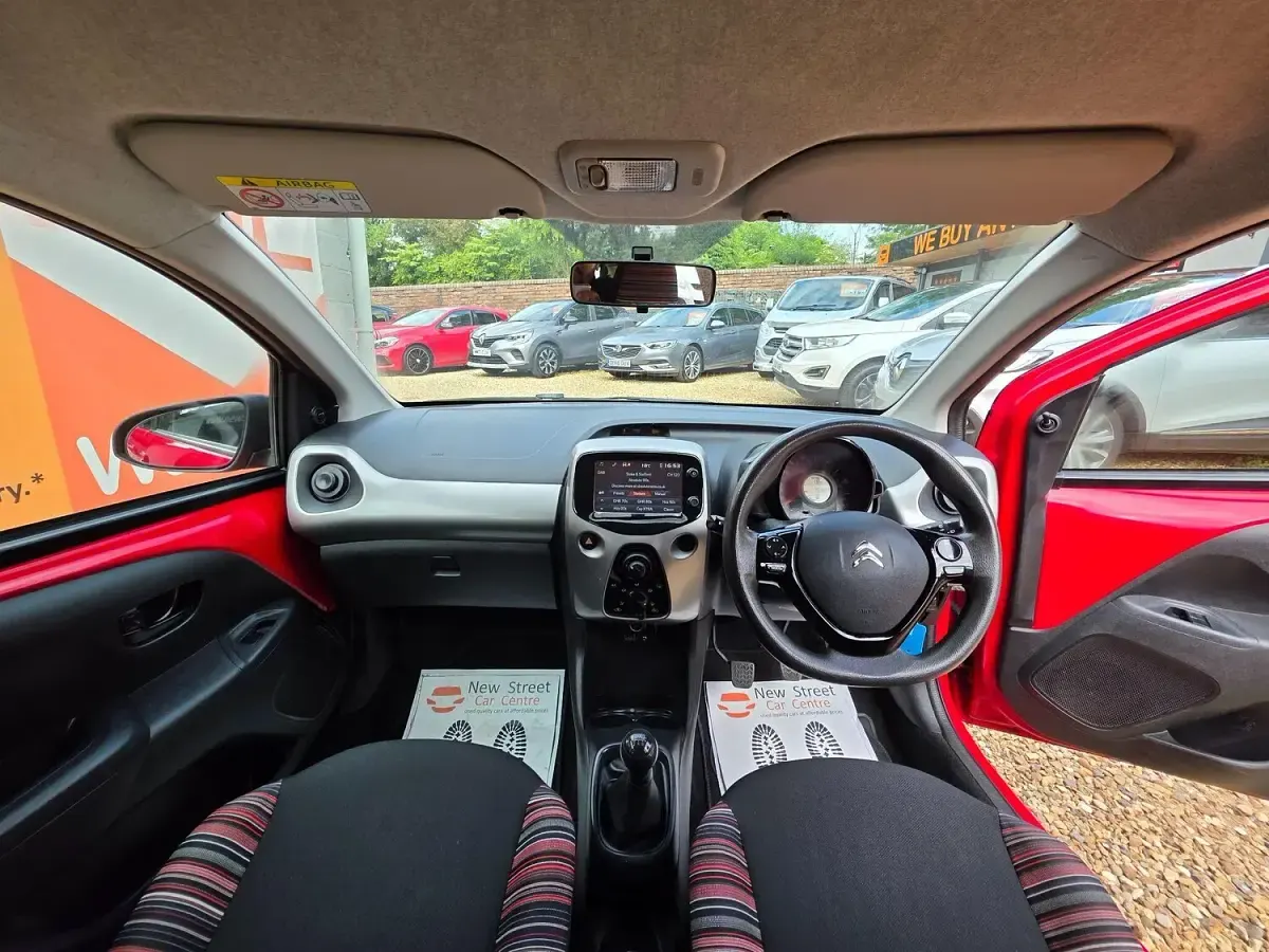 Used Citroën C1 Feel 68 HP (50 kW) 2015 Red Hatchback