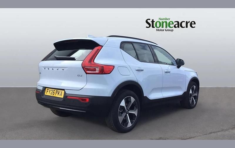 New Volvo XC40 Plus 161 HP (118 kW) 2026 Blue SUV