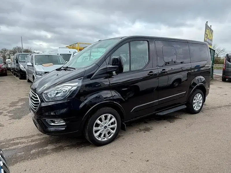 Used Ford Tourneo Custom Titanium 130 HP (95 kW) 2021 Black Van