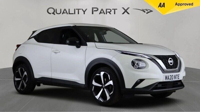 White Used 2020 Nissan Juke Tekna SUV | £13,479 (Good price) - Image 1/4