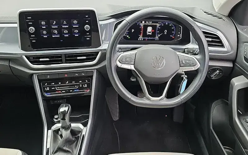 Used VW T-Roc Style 150 HP (110 kW) 2022 Blue SUV