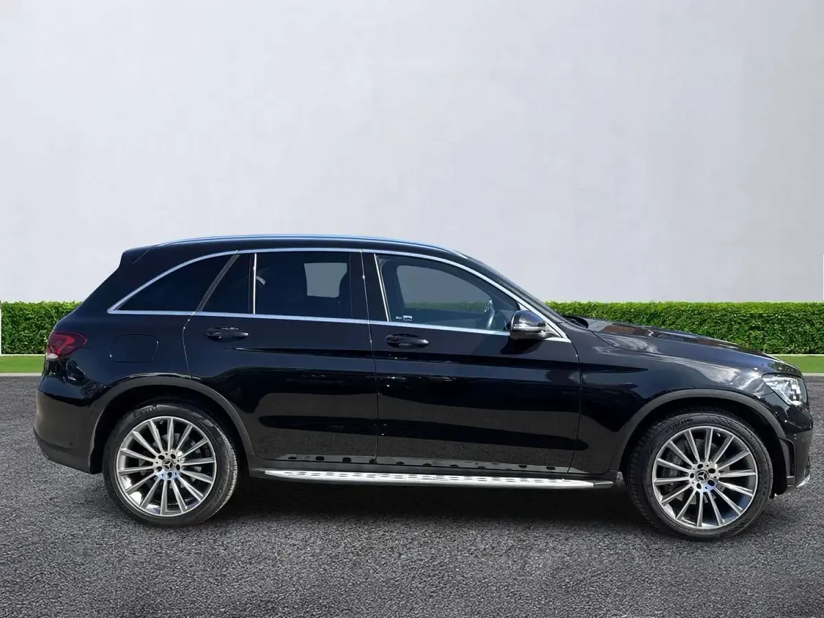 Used Mercedes GLC220 AMG Line Premium 2022 Black SUV