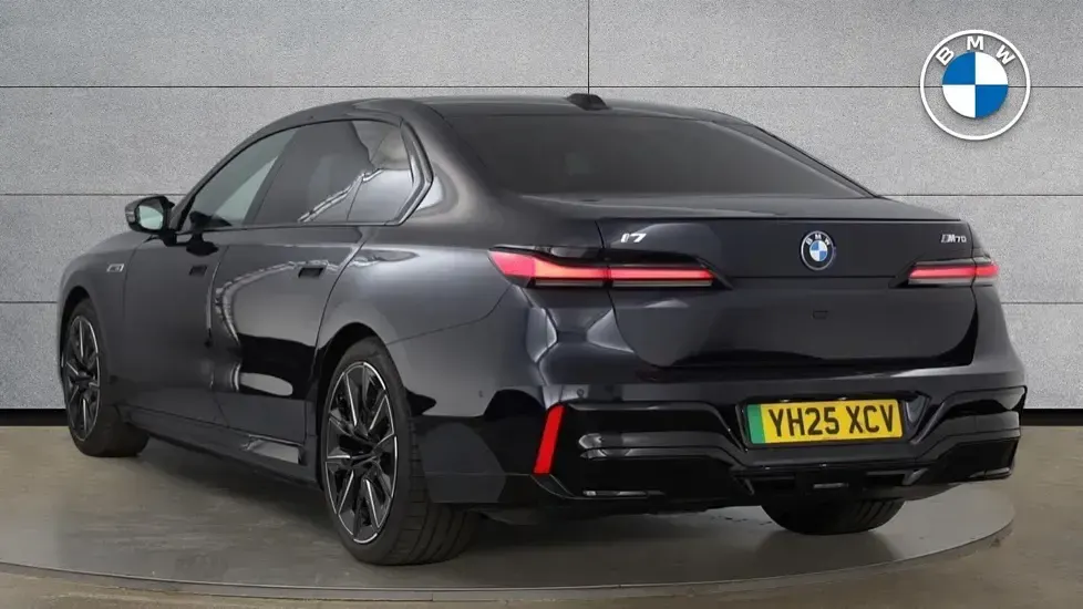 New BMW i7 Comfort Edition 478 kW (650 HP) 2025 Black Sedan