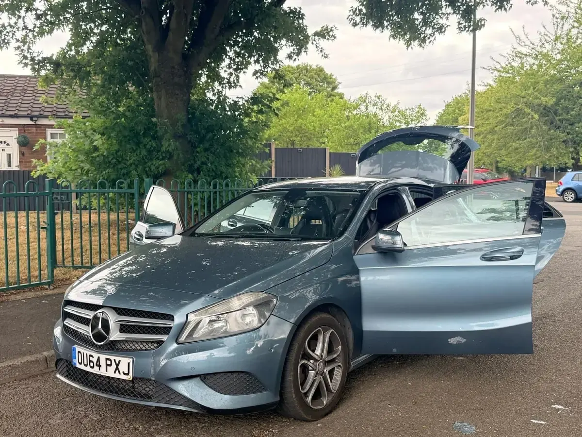 Used Mercedes A200 136 HP (100 kW) 2014 Blue Hatchback