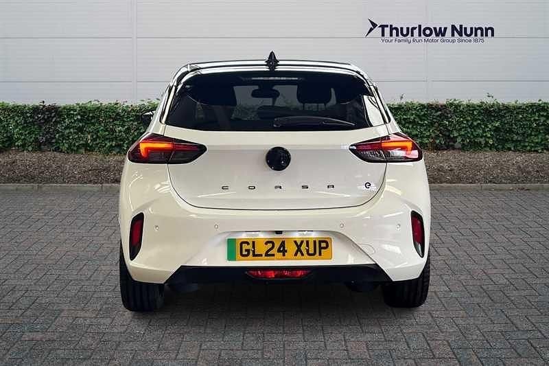 Used Vauxhall Corsa-e Ultimate 100 kW (136 HP) 2024 White Hatchback