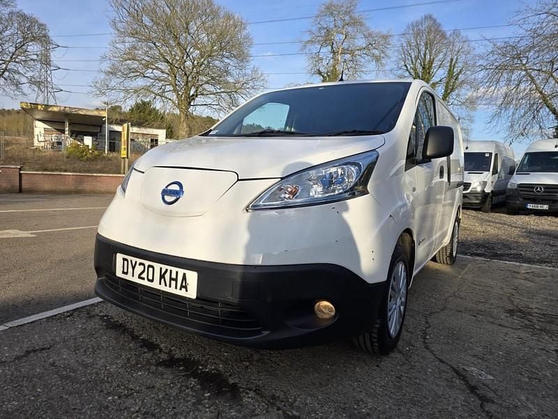 Used Nissan e-NV200 Acenta 80 kW (109 HP) 2020 White MPV