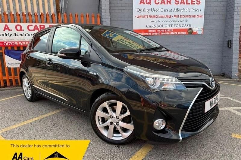 Used 2014 Toyota Yaris Hybrid | £9,490 (A bit pricey) - Image 1/1