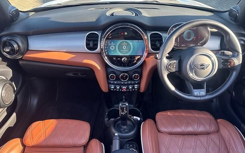 Used Mini Cooper Cabriolet Exclusive 136 HP (100 kW) 2022 Cabriolet