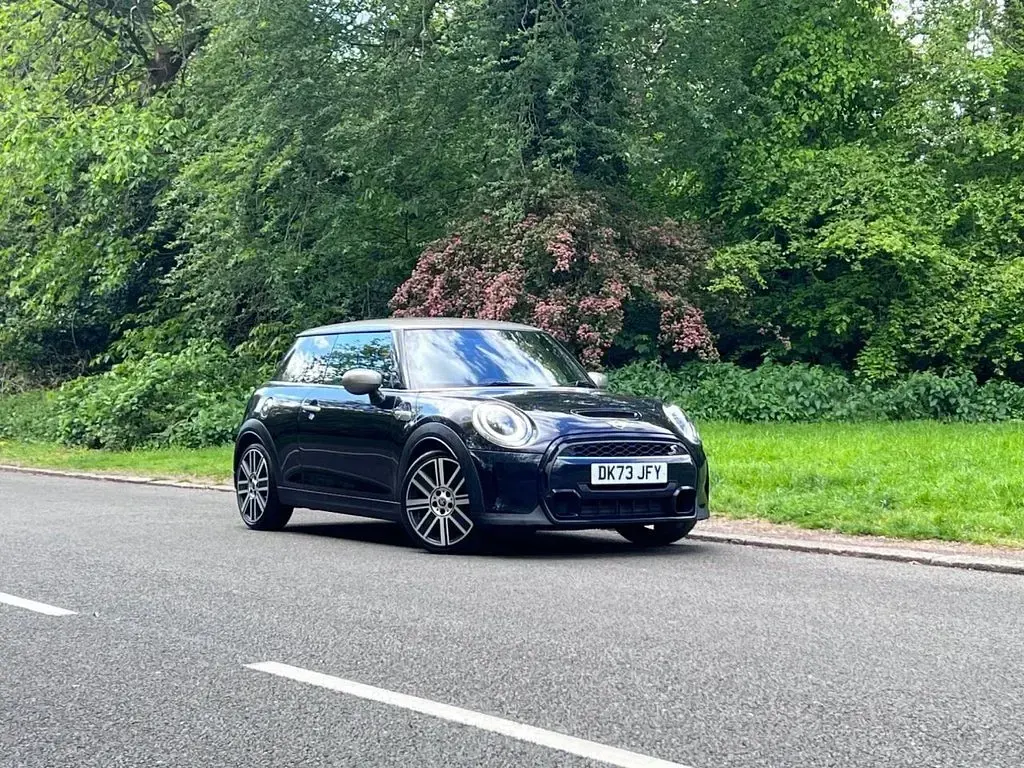 Used Mini Cooper S Exclusive 2023 Blue/black Hatchback