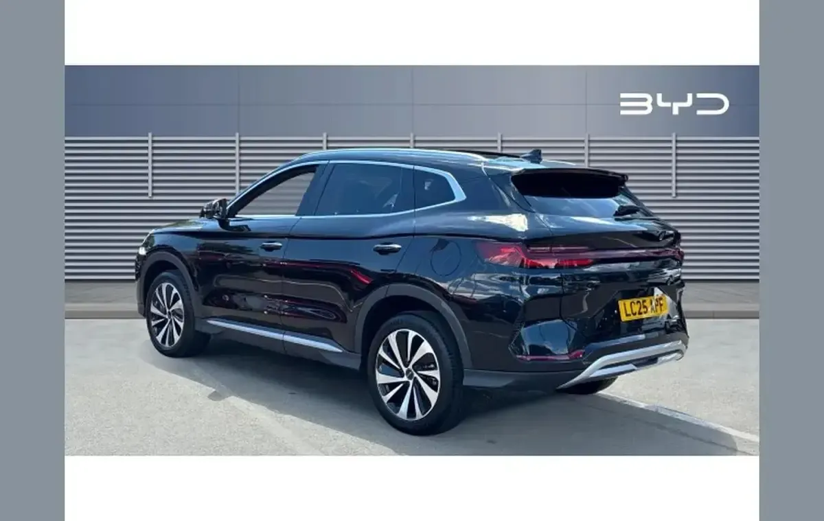Used BYD Seal U Comfort 218 HP (160 kW) 2025 Black SUV