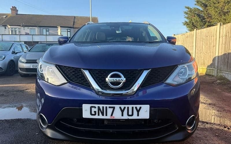 Used Nissan Qashqai N-Connecta 116 HP (85 kW) 2017 Blue SUV