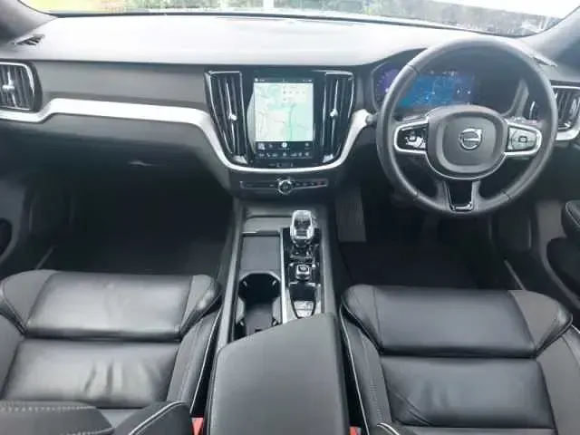 Used Volvo V60 Plus 161 HP (118 kW) 2023 Estate