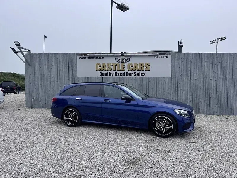 Used Mercedes C250 AMG Line Premium Plus 204 HP (150 kW) 2018 Blue Estate