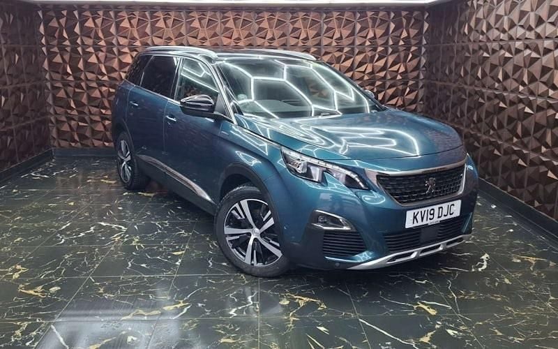Used Peugeot 5008 GT-line 131 HP (96 kW) 2019 Green Estate