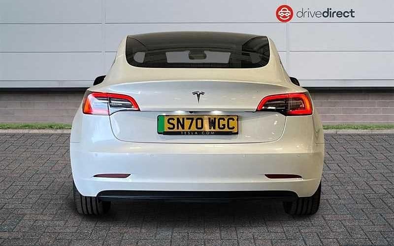 Used Tesla Model 3 Standard Range 239 kW (325 HP) 2020 White Sedan