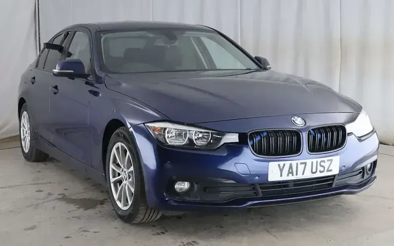 Used BMW 320 Efficient Dynamics 163 HP (119 kW) 2017 Blue Sedan