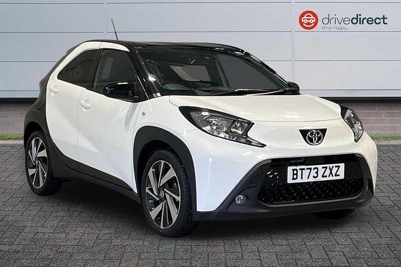White Used 2023 Toyota Aygo X SUV | £12,890 - Image 1/4