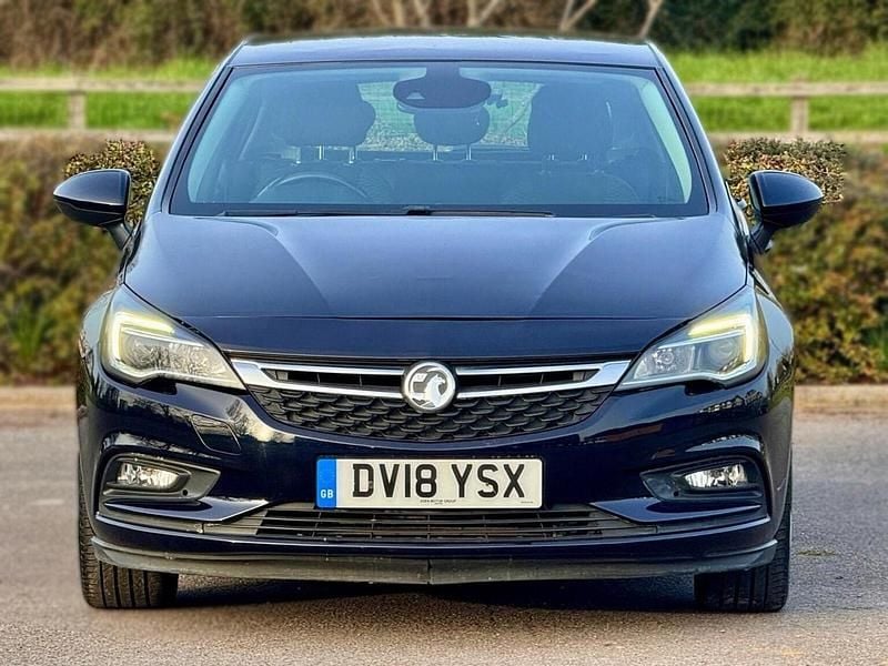 Used Vauxhall Astra SRi 105 HP (77 kW) 2018 Blue Hatchback