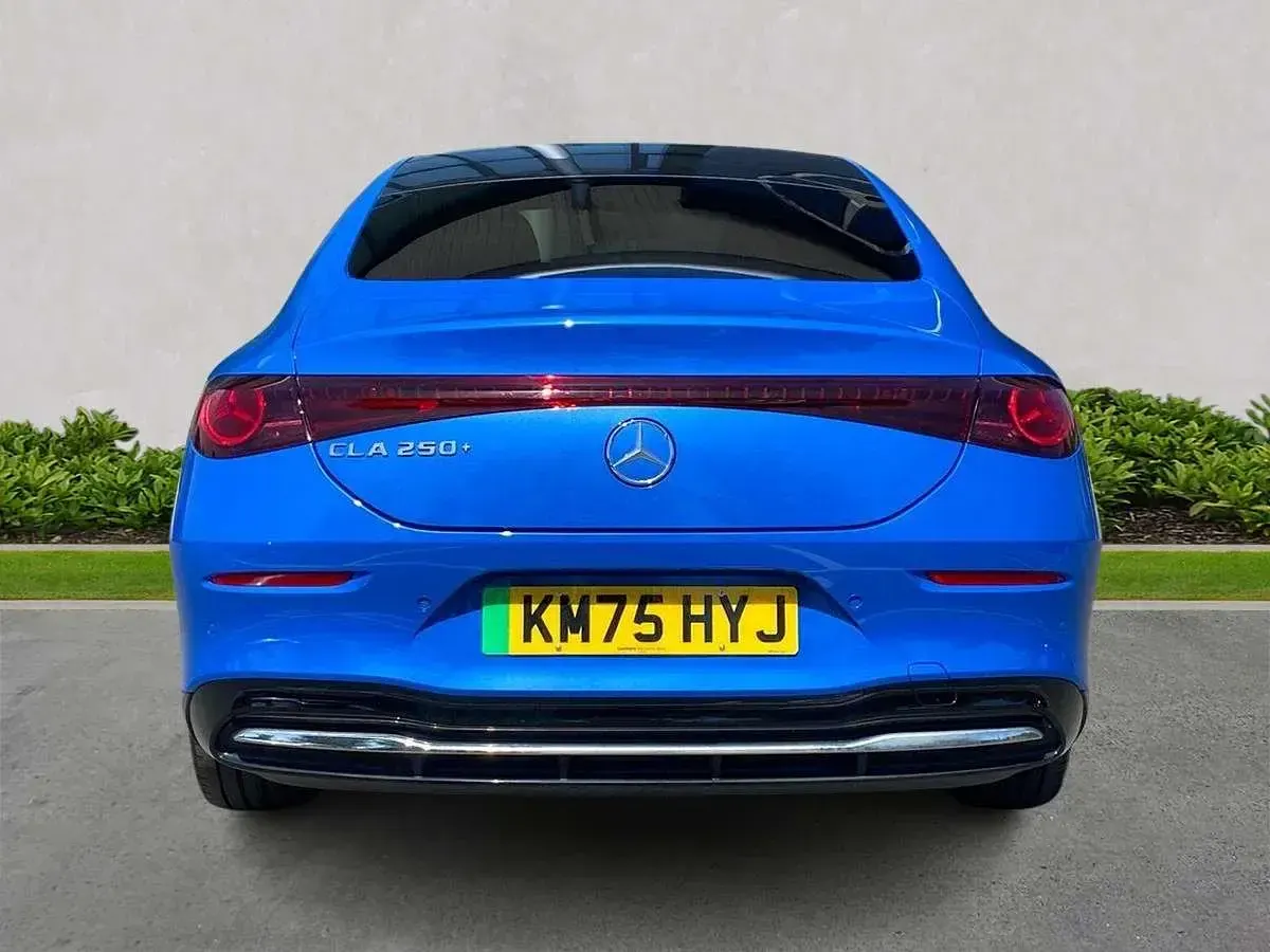 Käytetty Mercedes CLA 250+ 200 kW (272 HP) 2025 Sininen Sedan