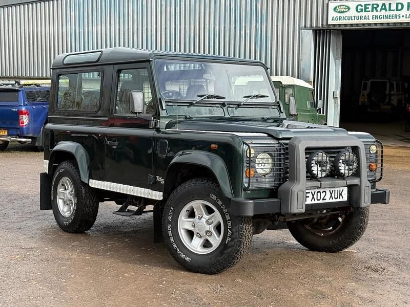 Used Land Rover Defender 127 HP (93 kW) 2002 Green SUV