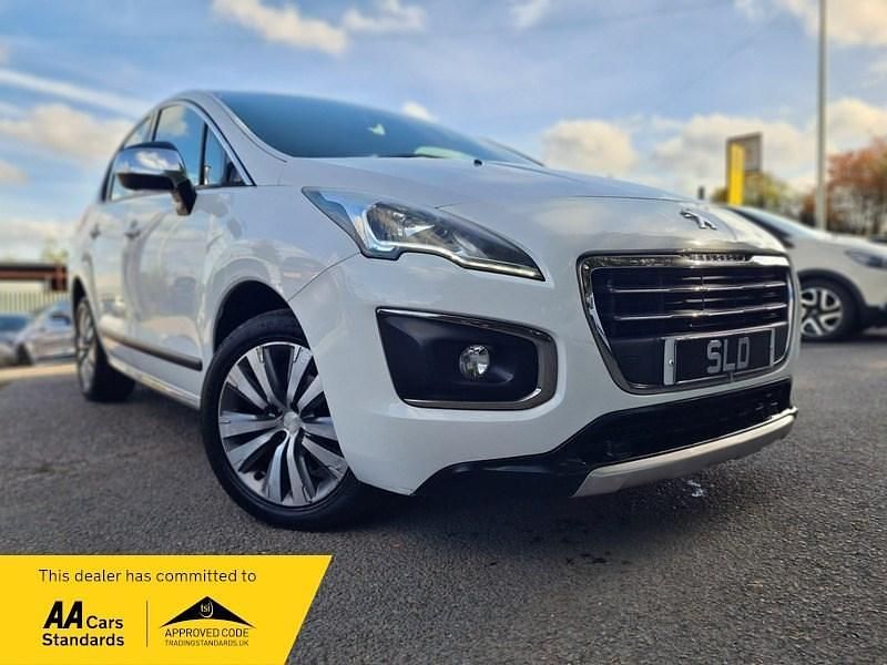 Used Peugeot 3008 Active 2015 White Hatchback