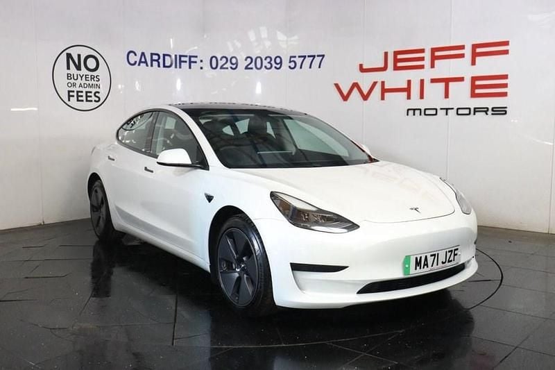 Used Tesla Model 3 Standard Range Plus 208 kW (283 HP) 2021 White Sedan