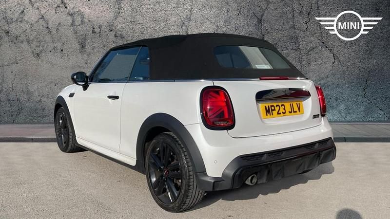 Used Mini Cooper Sport 134 HP (98 kW) 2023 White Hatchback