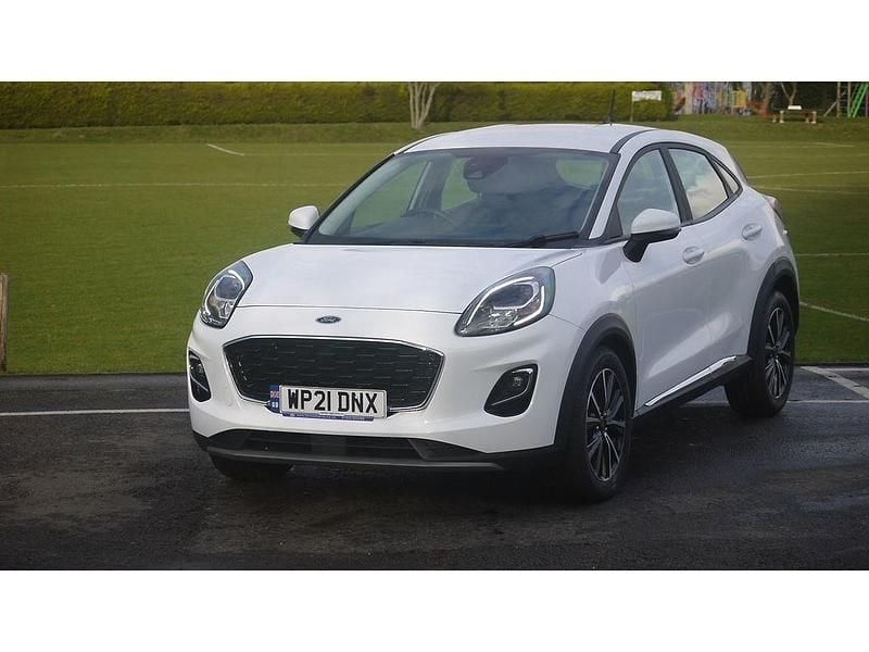 Used Ford Puma Titanium 155 HP (114 kW) 2021 White Hatchback