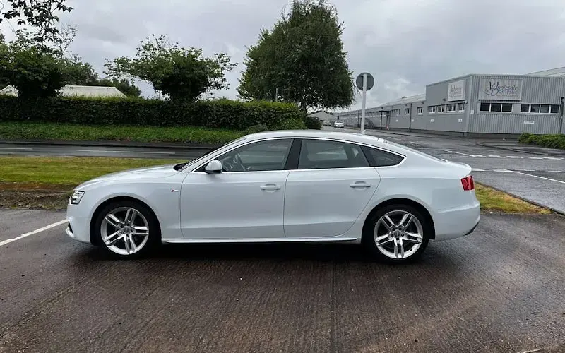 Used Audi A5 Sportback S-Line 190 HP (139 kW) 2016 White Hatchback