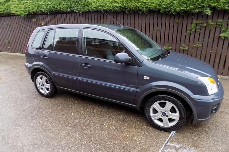 Used 2011 Ford Fusion Zetec | £2,995 (Fair price) - Image 1/1