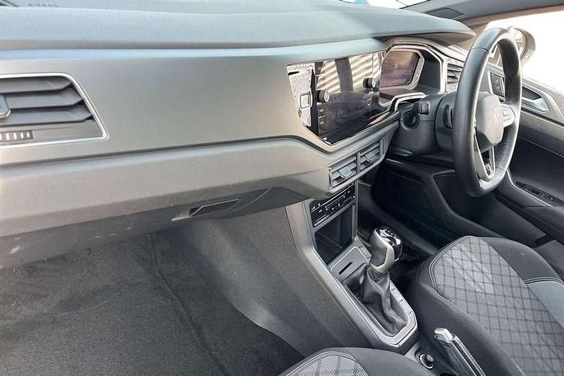 Used VW Taigo R-line 110 HP (80 kW) 2023 White SUV