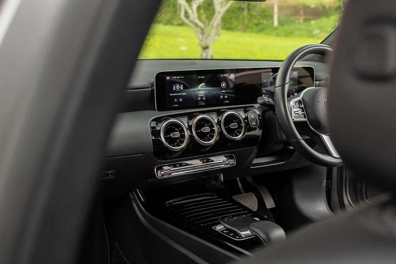 Used Mercedes A180 Executive 116 HP (85 kW) 2018 Grey Hatchback