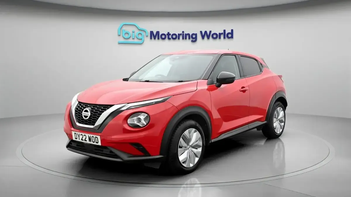 Used Nissan Juke Acenta 114 HP (83 kW) 2022 Red SUV