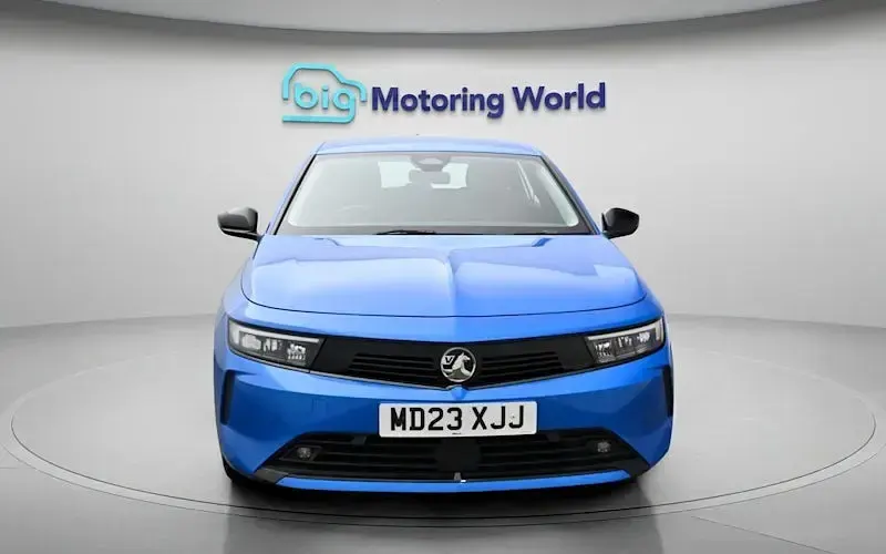 Used Vauxhall Astra Design Edition 131 HP (96 kW) 2025 Estate