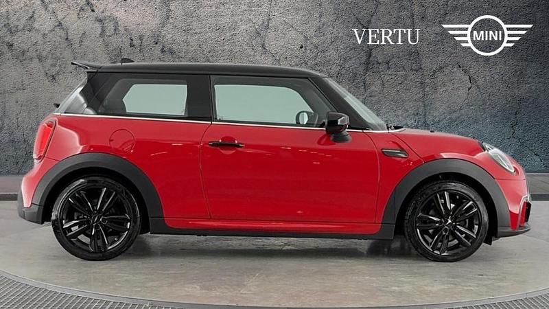 Usado Mini Cooper Sport 136 CV (100 kW) 2022 Rojo Utilitario