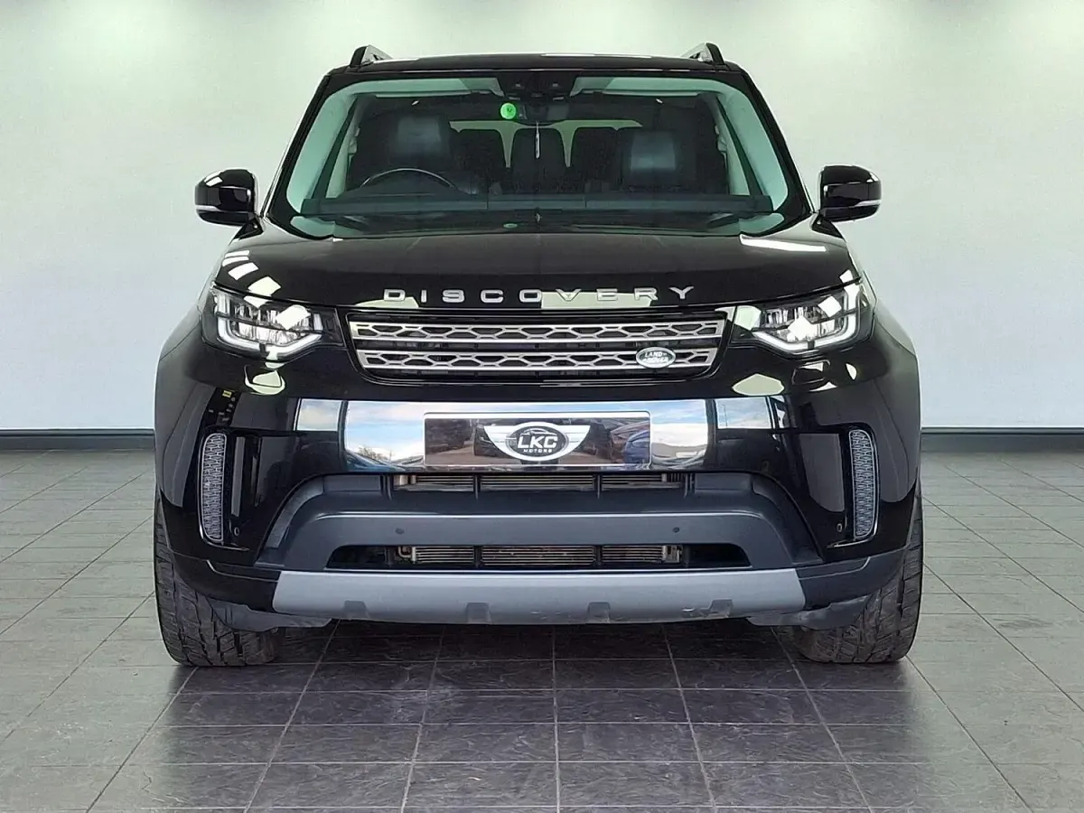 Używany Land Rover Discovery 5 S 2019 Czarny SUV