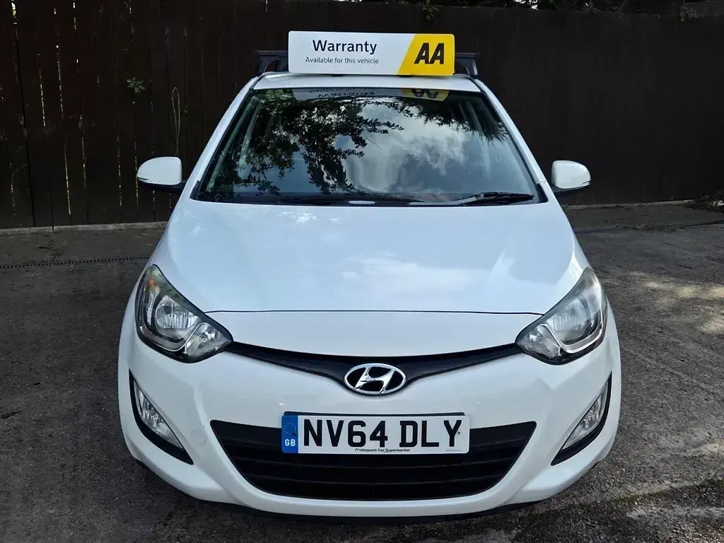 Used Hyundai i20 Active 2014 White Hatchback