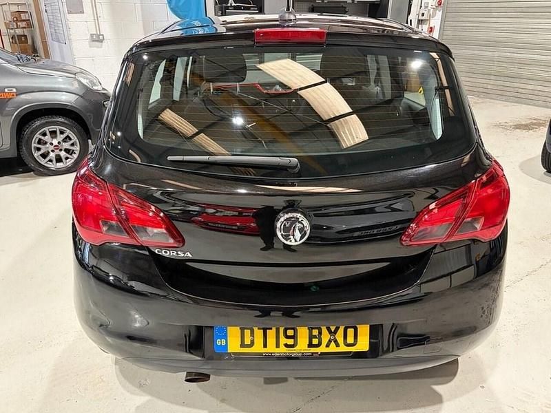 Used Vauxhall Corsa SRi 90 HP (66 kW) 2019 Black Hatchback