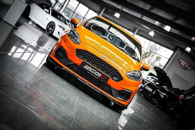 Used Ford Fiesta Performance Edition 200 HP (147 kW) 2020 Orange Hatchback