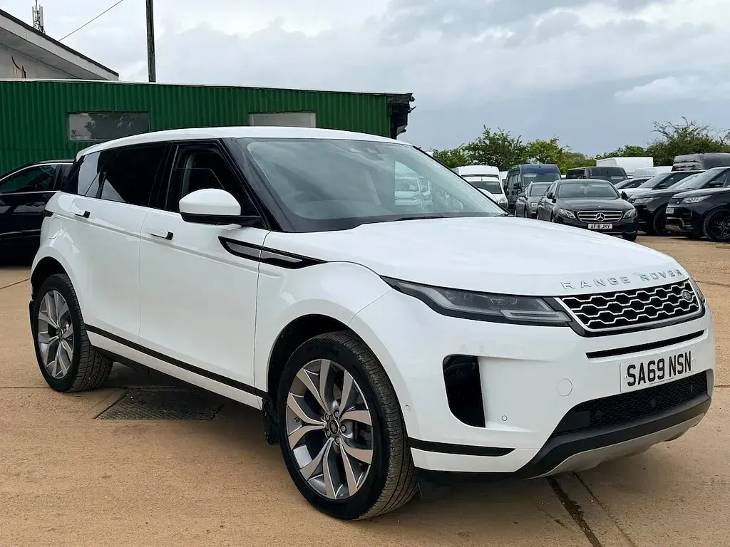 Used Land Rover Range Rover evoque HSE 180 HP (132 kW) 2019 White SUV