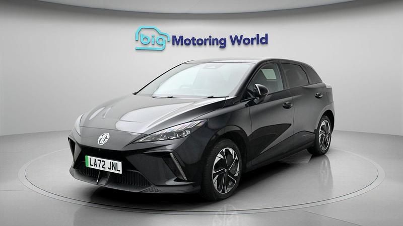 Used MG MG4 EV Trophy 319 kW (435 HP) 2023 Black Hatchback