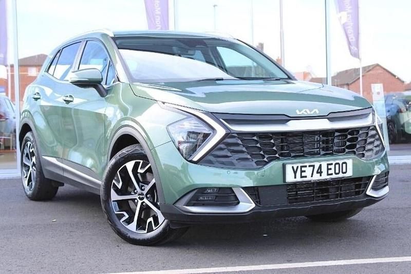 Green Used 2024 Kia Sportage 2 SUV | £25,476 (Good price) - Image 1/1