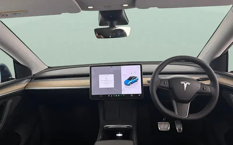 Used Tesla Model Y Long Range AWD 286 kW (389 HP) 2025 SUV