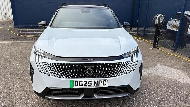 Used Peugeot 5008 GT 152 kW (207 HP) 2025 White MPV