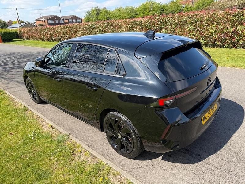 Gebraucht Vauxhall Astra 2024 Schwarz Kleinwagen