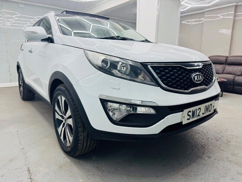 White Used 2012 Kia Sportage 3 SUV | £3,345 (Fair price) - Image 1/4