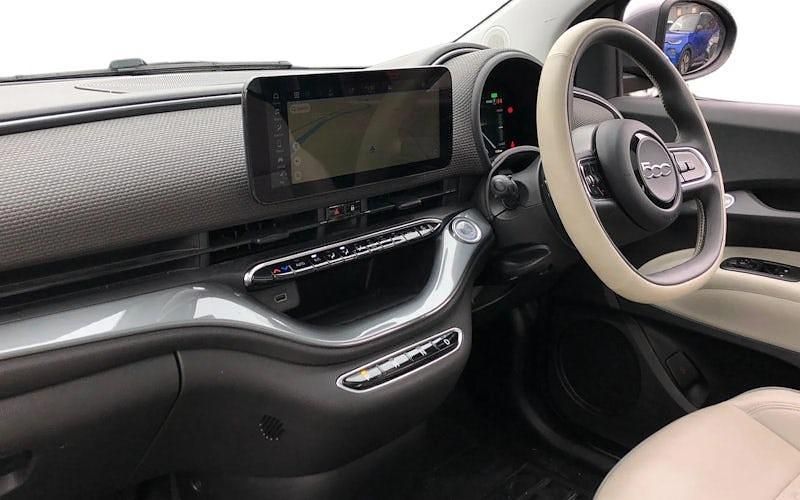 Used Fiat 500e La Prima 86 kW (118 HP) 2026 Hatchback