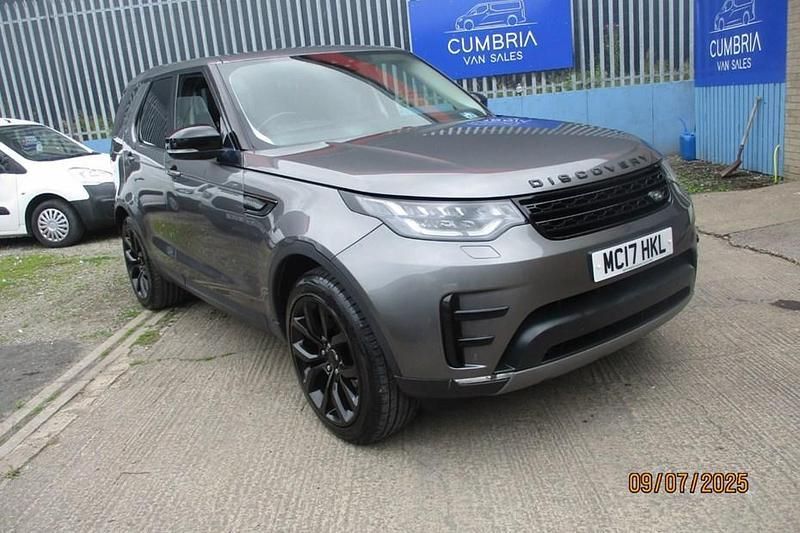 Grey Used 2017 Land Rover Discovery 5 SE SUV | £19,995 (Super price) - Image 1/1