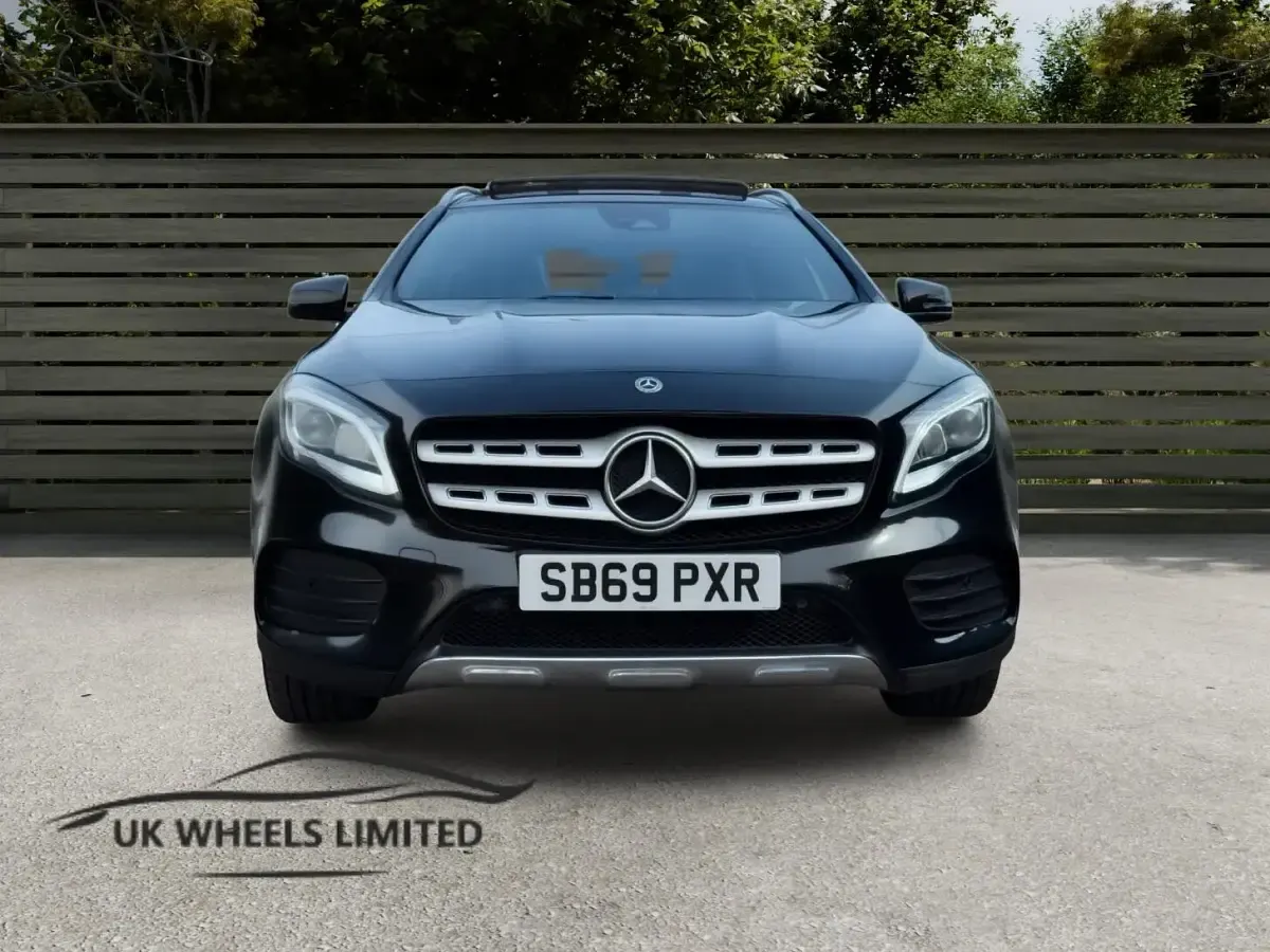 Used Mercedes GLA200 AMG line 156 HP (114 kW) 2020 Black SUV